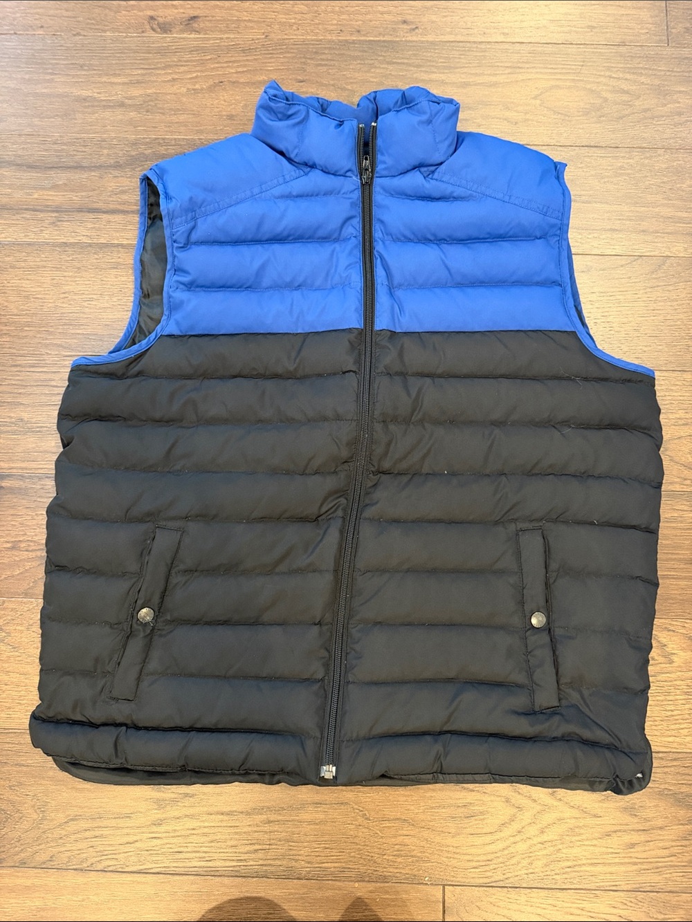 J. Crew Blue and Black Quilted Puffer Vest Size Large - C69